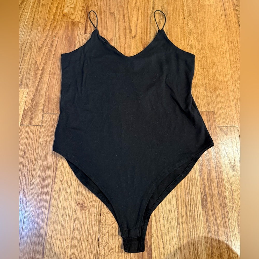 Gaze Black Spaghetti Strap bodysuit tank